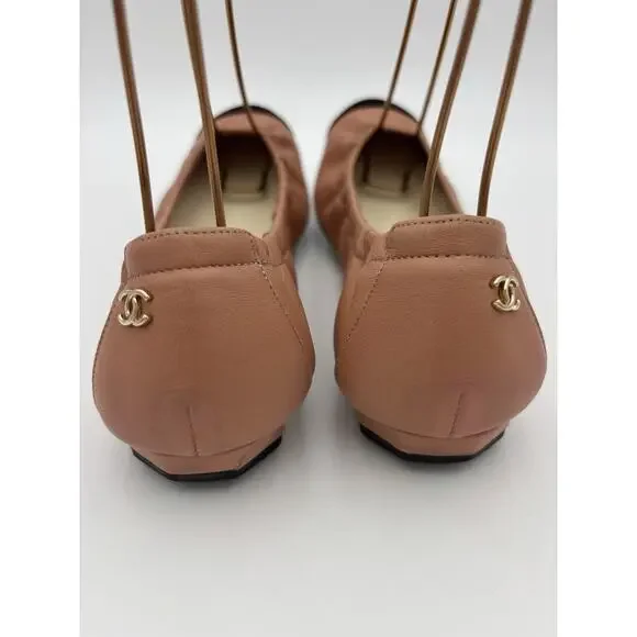 Chanel Interlocking CC Logo Ballet Flat Beige Black Leather Size 38.5 / 8.5 - Picture 5 of 16
